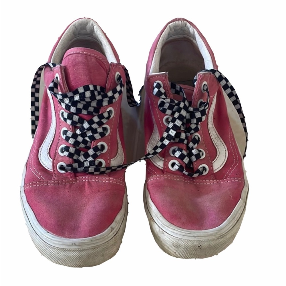 Vans Old Skool Pink Sneakers with Checkered Laces
